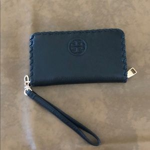 BNWOT TORY BURCH wallet